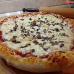 Sonkás-gombás pizza házi módra